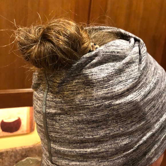 lululemon athletica Accessories - Lululemon beanie hole for ponytail